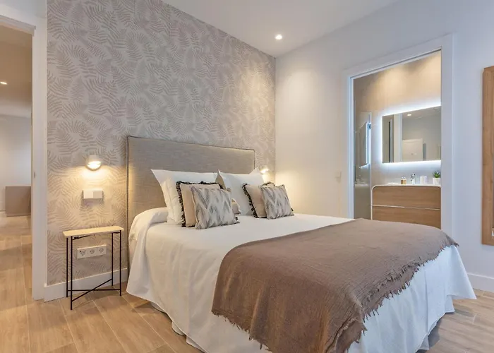 Spacious 2-Bedroom Apartment In Central Madrid Steps Away From Plaza Espana Conde Duque I